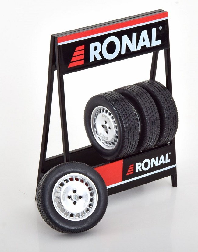 Ixo Models Wheels Set Tires And Rims Set 4 Pi  1:18 18Set026W