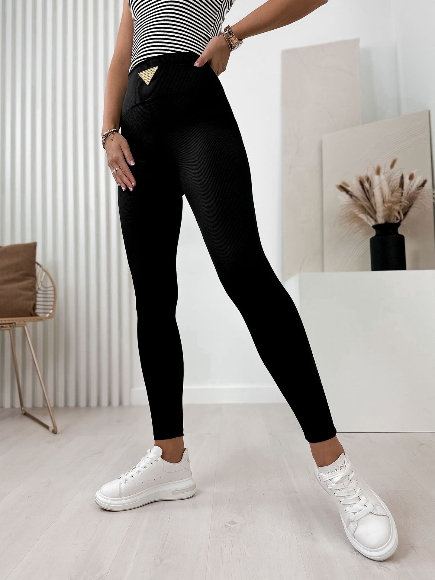 LEGGINSY SANDRA CZARNE M/38 - Ubra