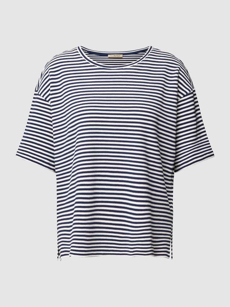T-shirt w paski