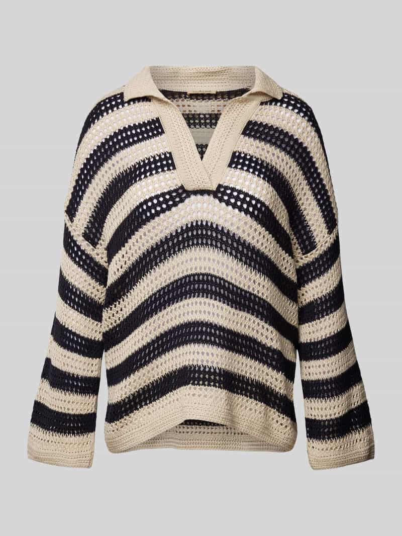 Sweter z dzianiny w paski