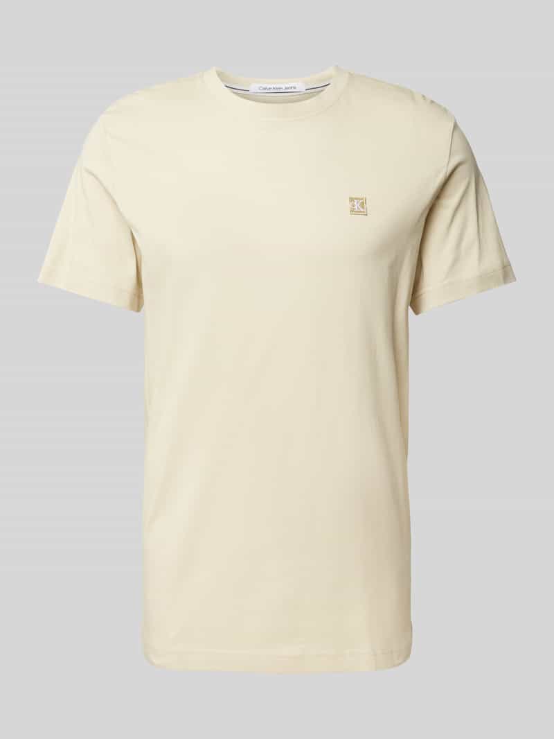 T-shirt z wyhaftowanym logo