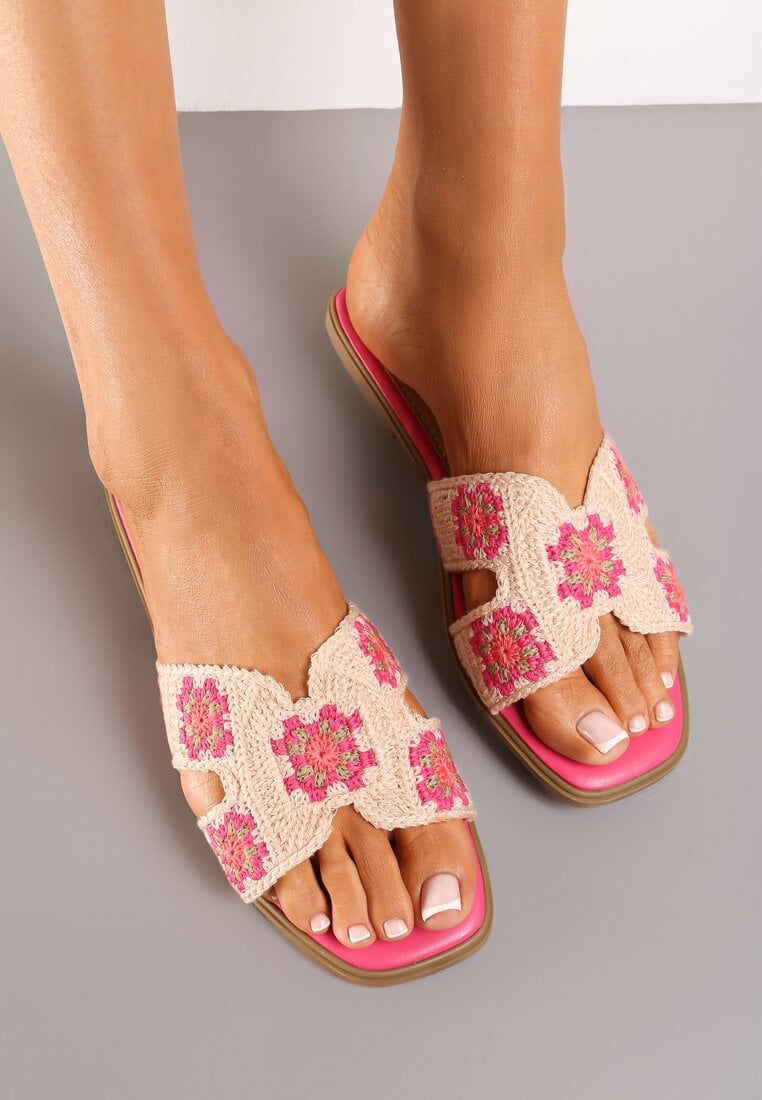 Fuksjowe Klapki Ozdobione Haftowanymi Kwiatami Reviala