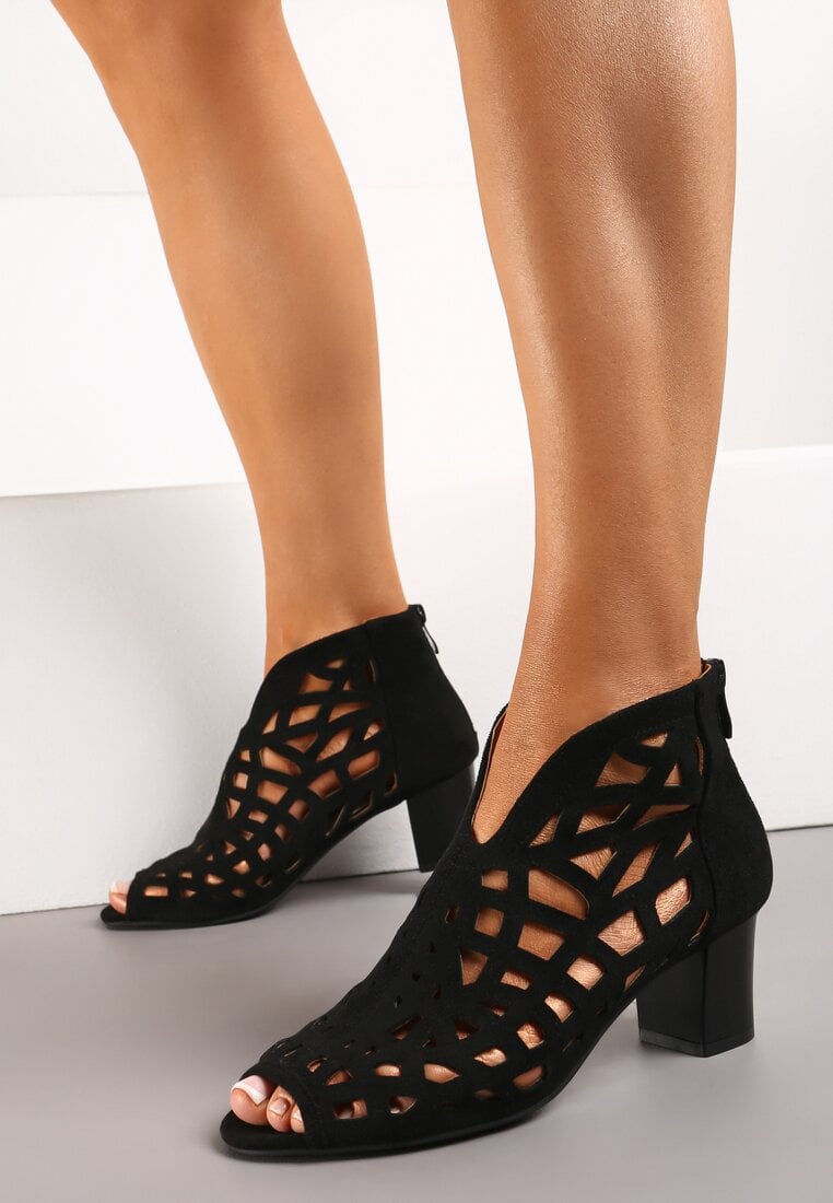 Czarne Botki na Słupku ze Skórzaną Wkładką z Ażurową Cholewką i Otwartym Noskiem Noobiria