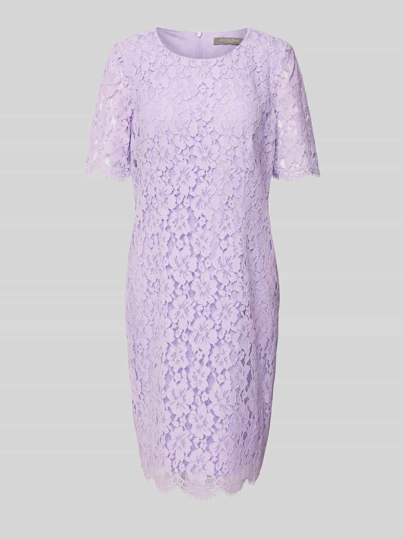 Sukienka o długości do kolan z efektem podpalenia