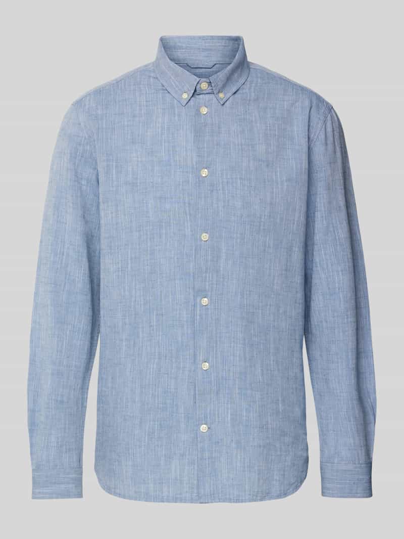 Koszula casualowa o kroju regular fit z kołnierzykiem typu button down
