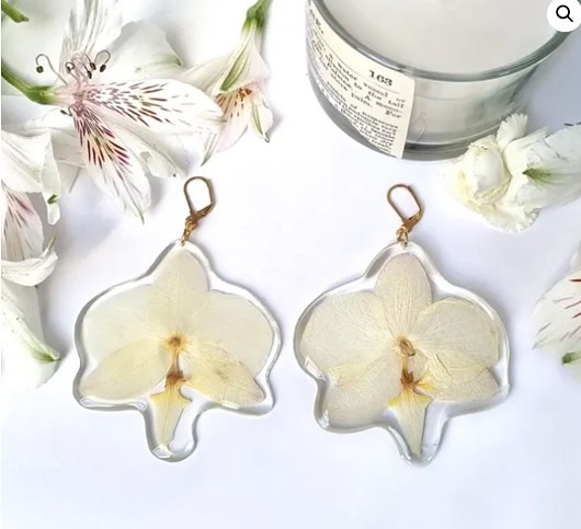 Kolczyki z kwiatem orchidei białe