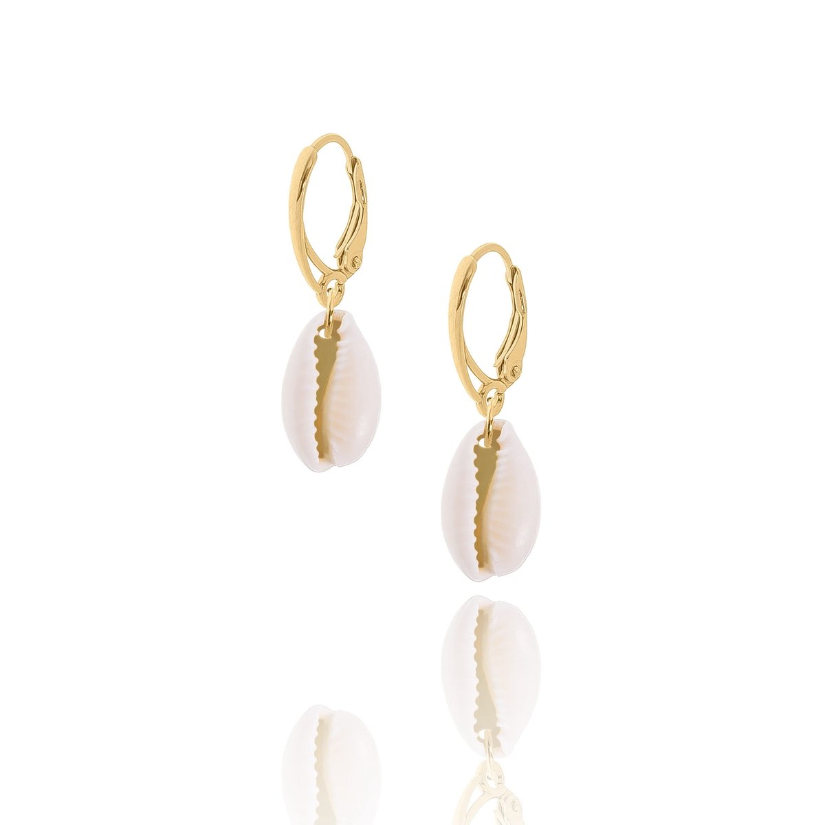 Kolczyki srebrne pozłacane z muszelkami kauri