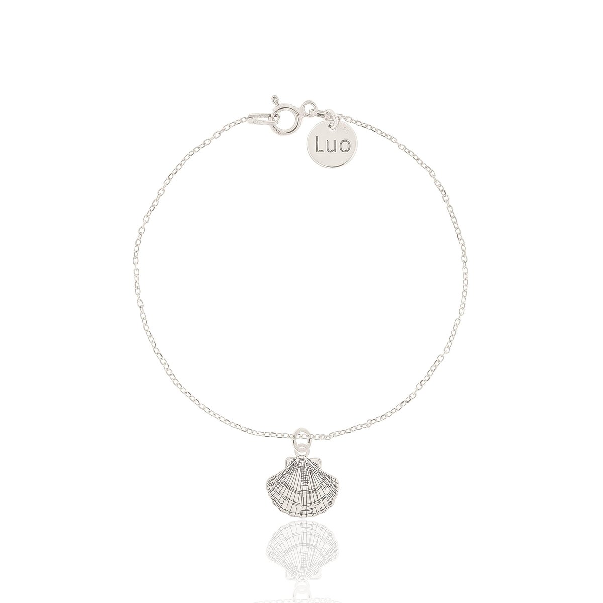 Bransoletka srebrna z grawerowaną muszelką