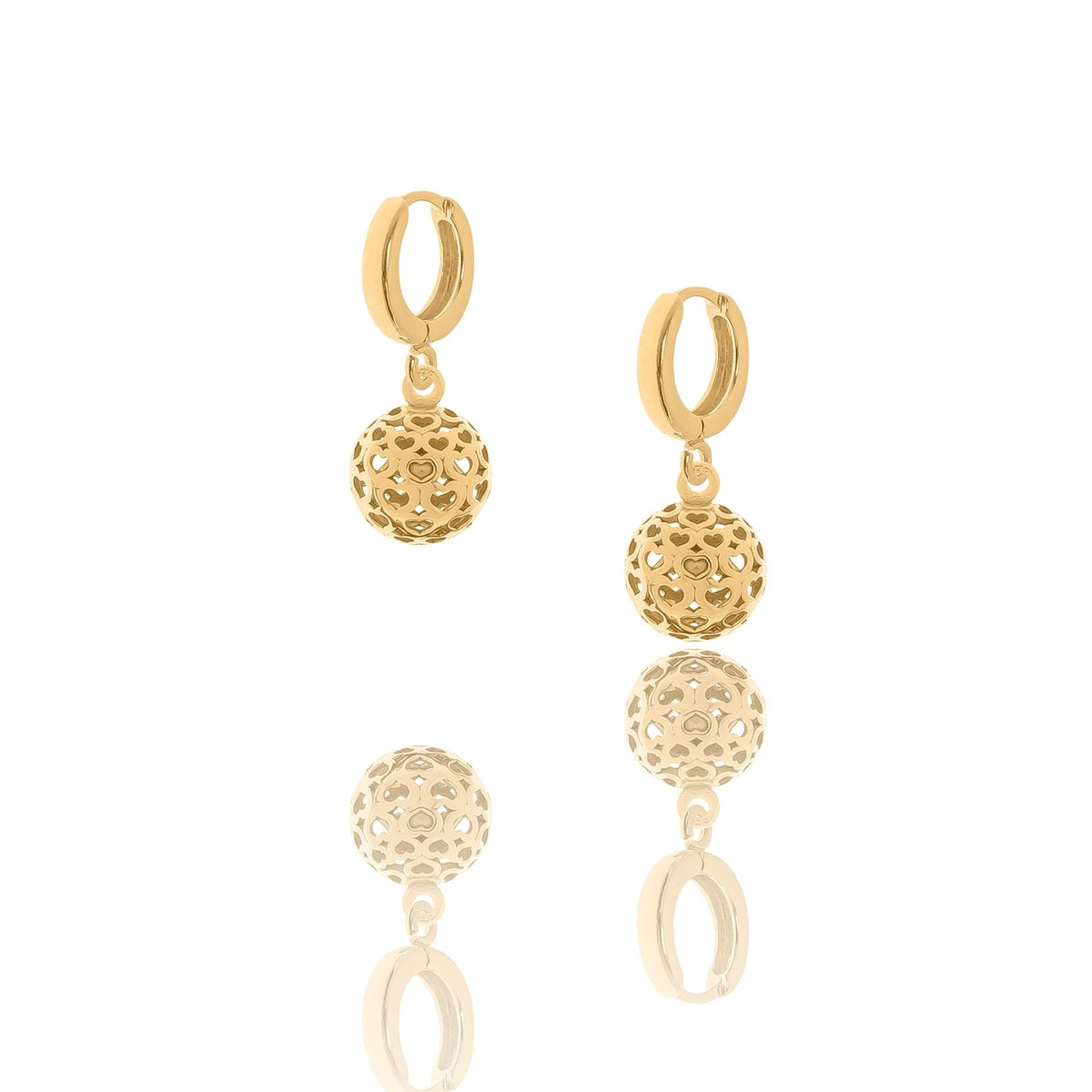 Kolczyki srebrne pozłacane z ażurowymi kulkami z sercami