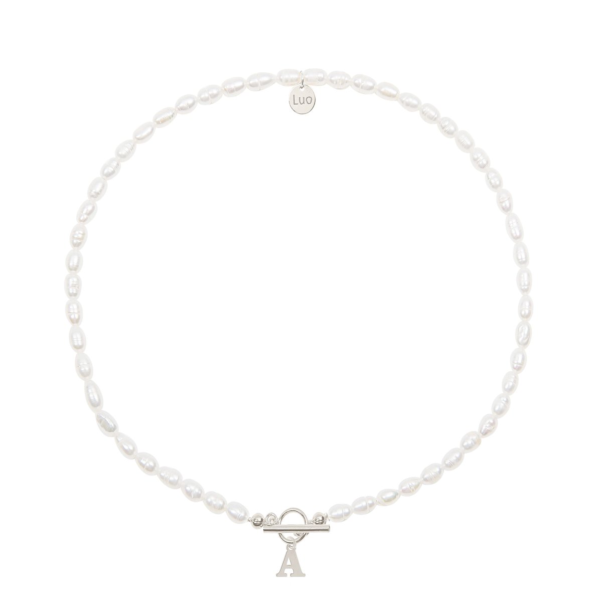Choker z naturalnych pereł z literką P