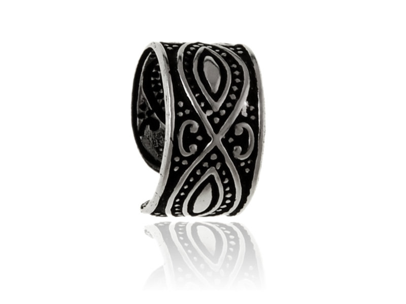 Nausznica z ciemnego srebra kn129 - 0,6g.