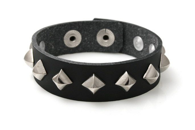 Bransoletka Goth Czarna Kolce Ćwieki