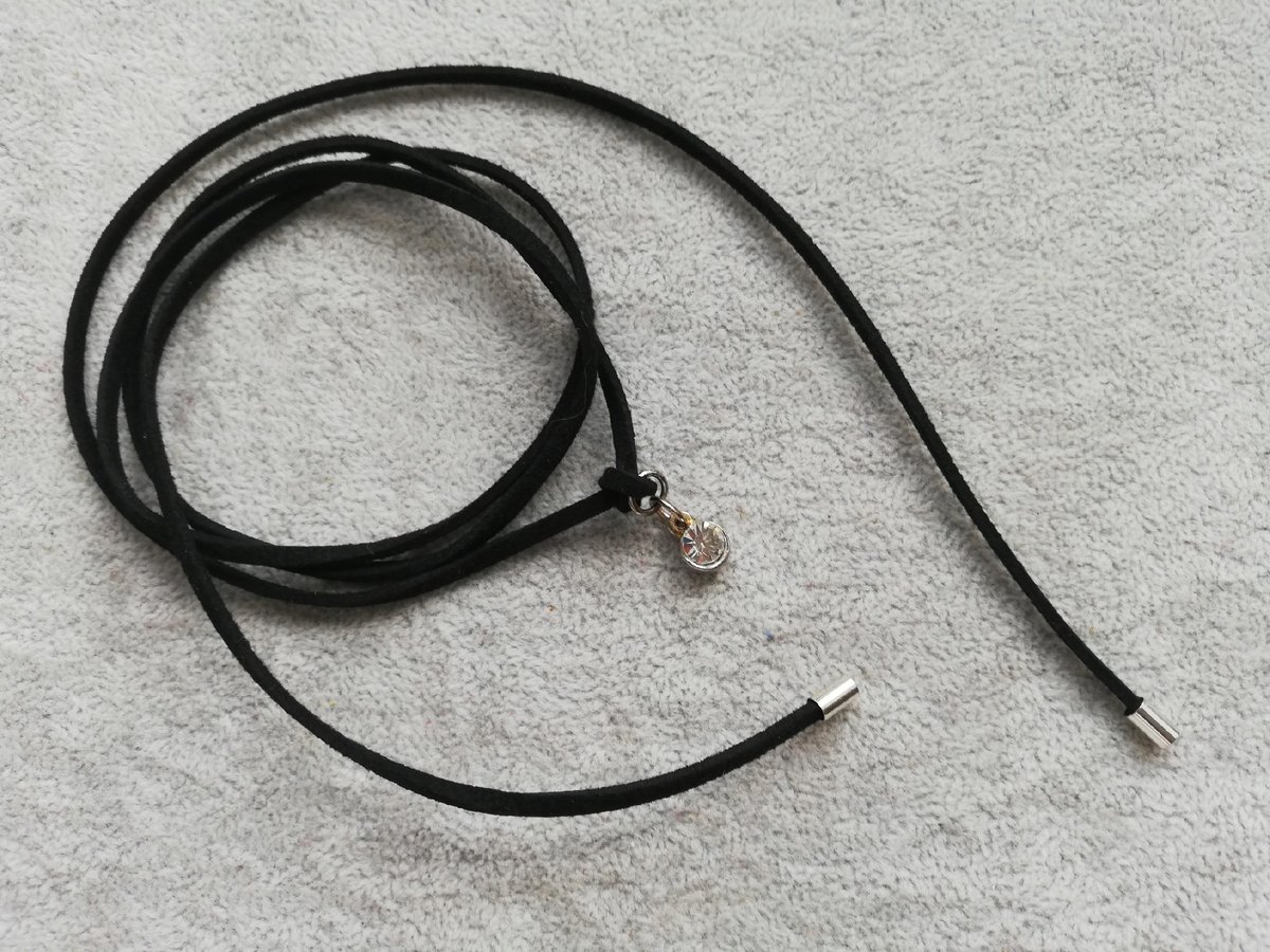 CHOKER kokardka rzemyk różne doczepki sznurek