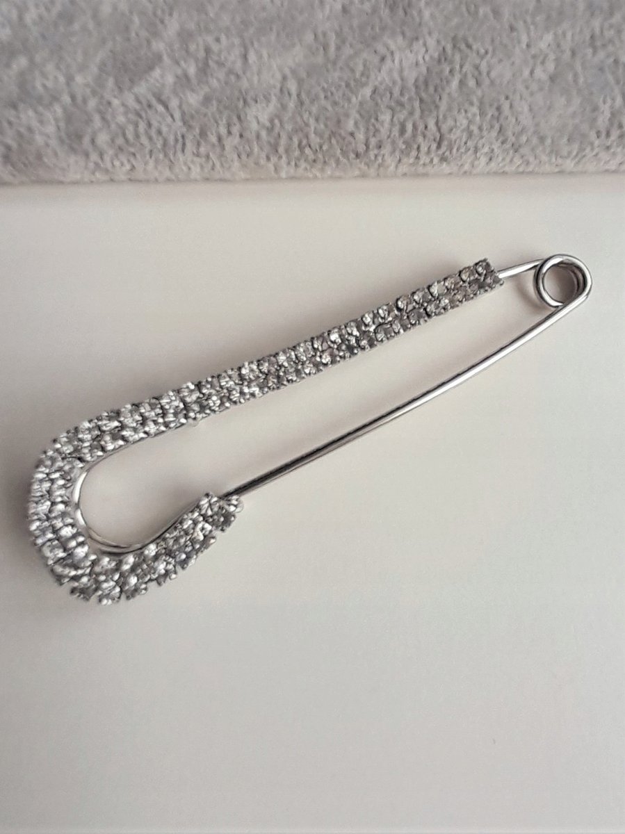 Duża Agrafka 8 Cm Srebrna Przypinka Cyrkonie Pin