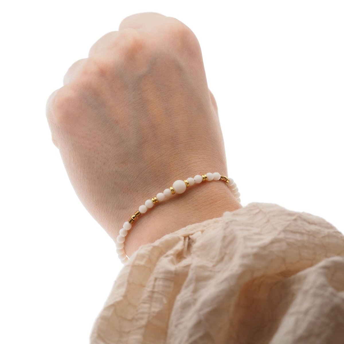 Skorulski Jewellery, Bransoletka, Biały koral, Hematyt i srebro złocone