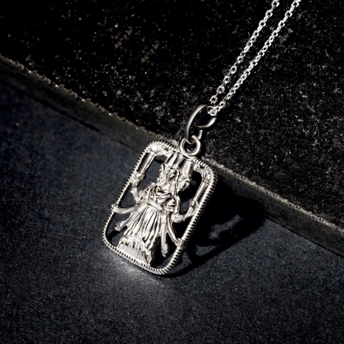 Naszyjnik HEKATE srebrny