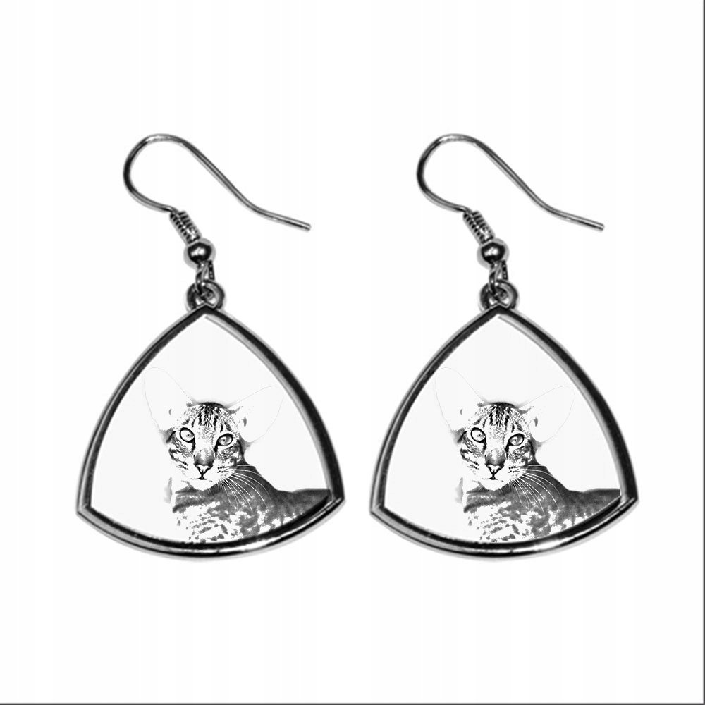 Kot orientalny Trójkątne kolczyki z nadrukiem