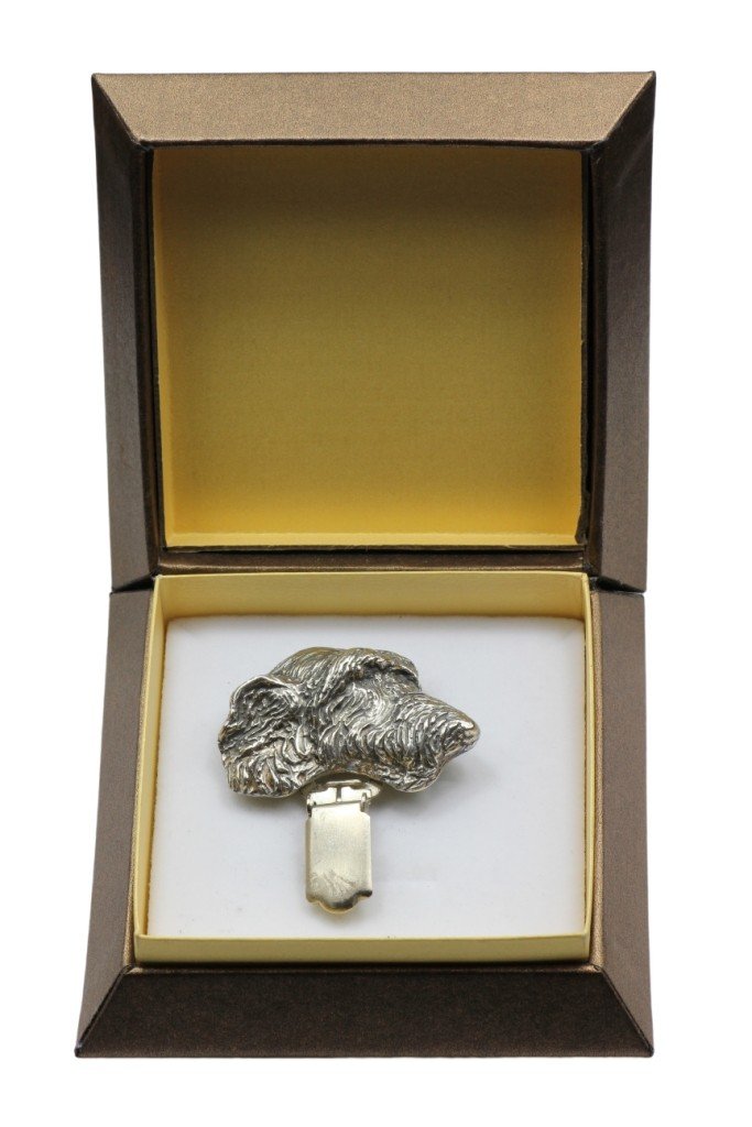 Wilczarz Irlandzki broszka z klipsem w pudełku