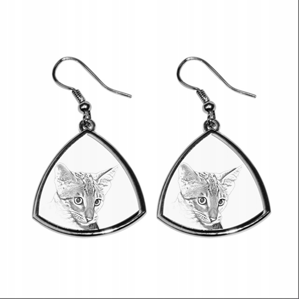 Kot Savannah Trójkątne kolczyki z nadrukiem