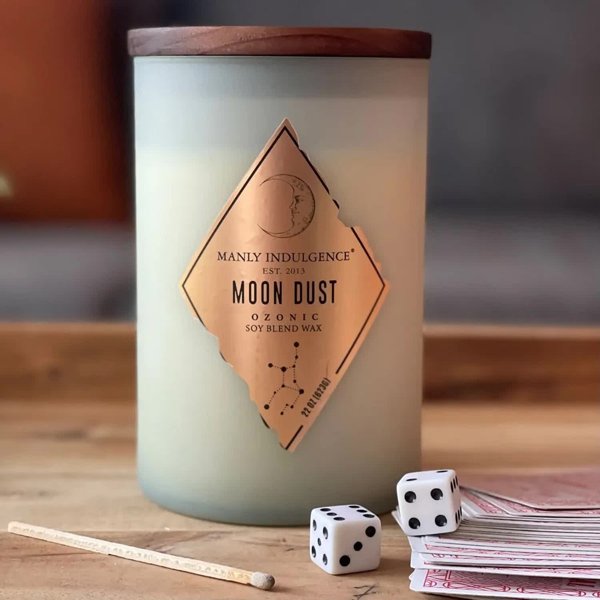 Sojowa świeca zapachowa męska w szkle Colonial Candle Rebel 623 g Moon Dust