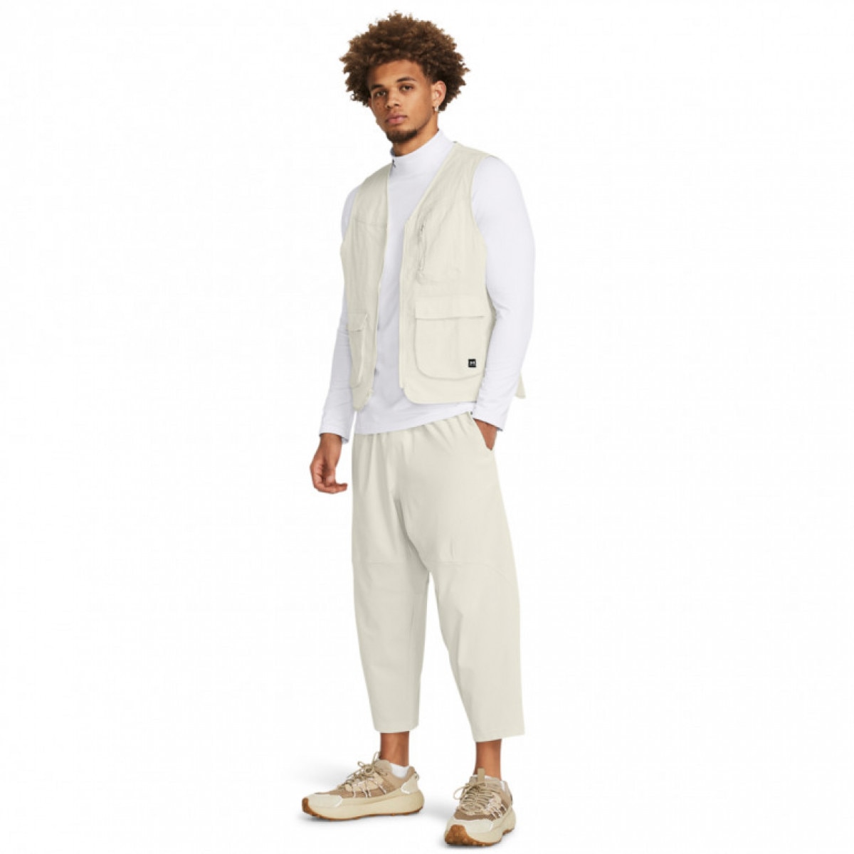 Męskie spodnie treningowe Under Armour UA Unstoppable Airvent Crop - kremowe - UNDER ARMOUR