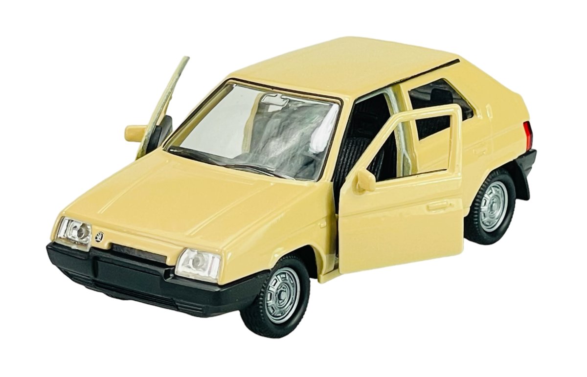 WELLY SKODA FAVORIT BEŻOWY 1:34 SAMOCHÓD NOWY METALOWY MODEL
