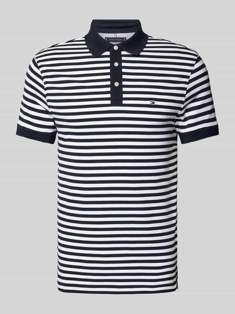 Koszulka polo o kroju slim fit z wyhaftowanym logo