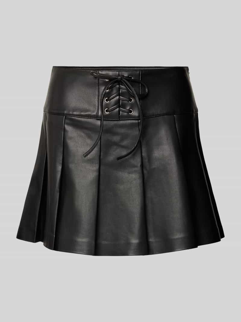 Spódnica mini z imitacji skóry model ‘EMERY PLEATED SKIRT’