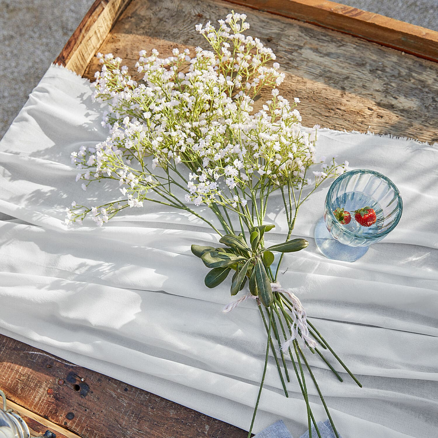 Dekoracyjny bukiet kwiatów Lorraine