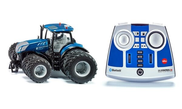 Ciągnik New Holland T7.315 na kołach bliłşniakach ze sterowaniem poprzez aplikację Bluetooth i pilotem zdalnego sterowania S06739