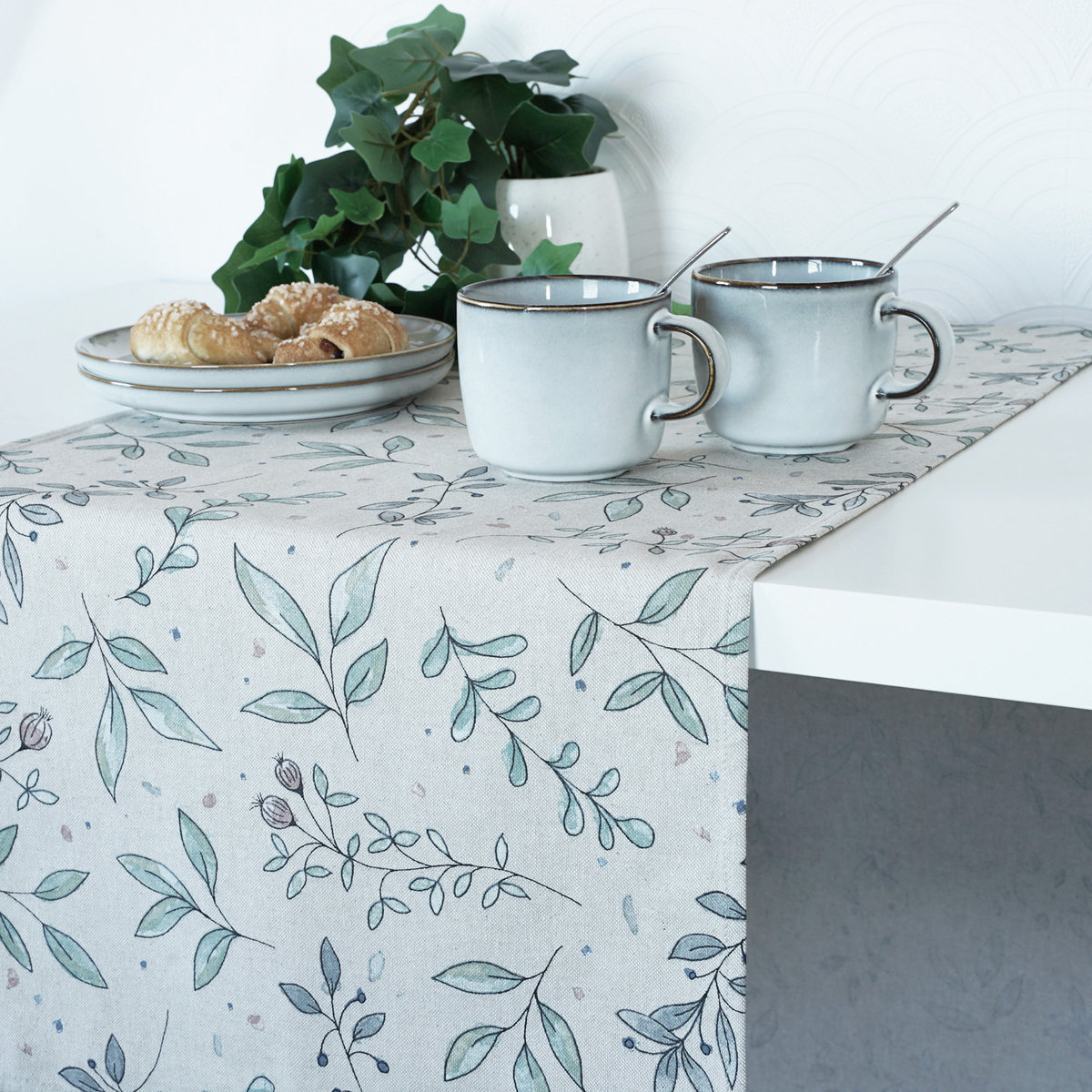 Bawełniany Bieżnik o skandynawskim wzorze w liście 120cm Lniany wygląd Zielony PolDesign