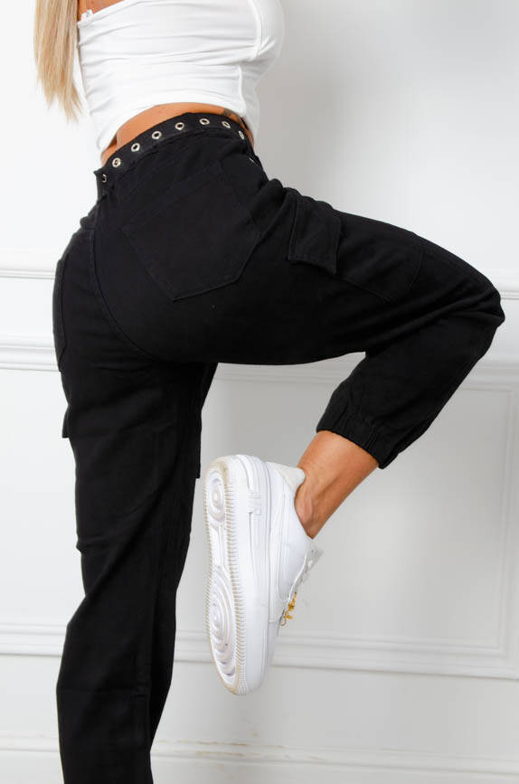 SPODNIE JEANSOWE MOM FIT BOJÓWKI + PASEK - CZARNE - Olika