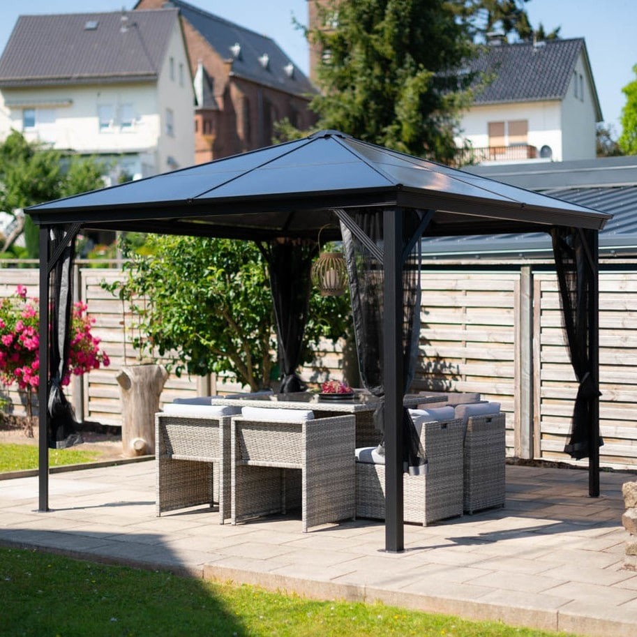 Pawilon ogrodowy 3x3m SOJAG z poliwęglanu moskitiery