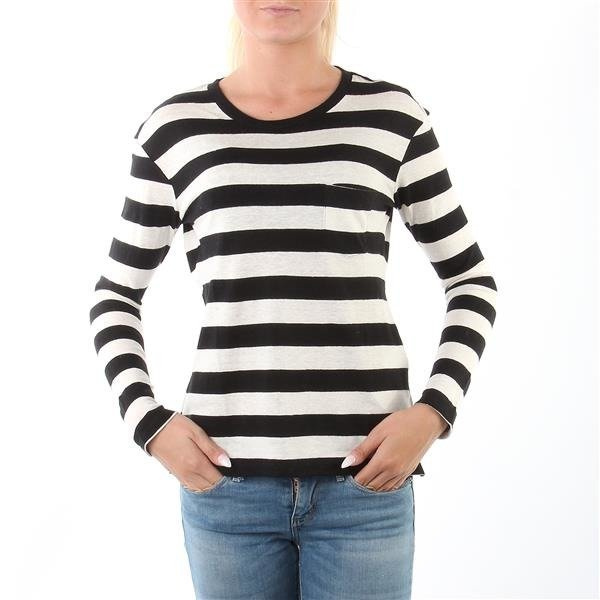 Levi's® Long-Sleeve Perfect Pocket Tee 