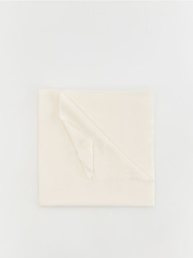 Reserved - Gładki szal - kremowy