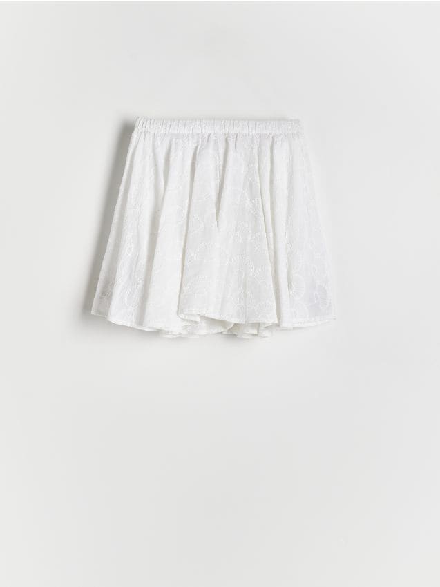 Reserved - Szorty imitujące spódnicę - biały