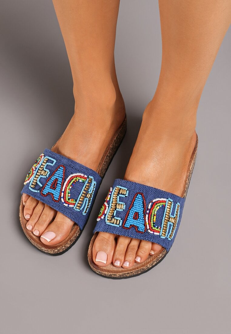 Niebieskie Klapki na Płaskiej Korkowej Podeszwie z Ozdobnym Napisem Cedemia
