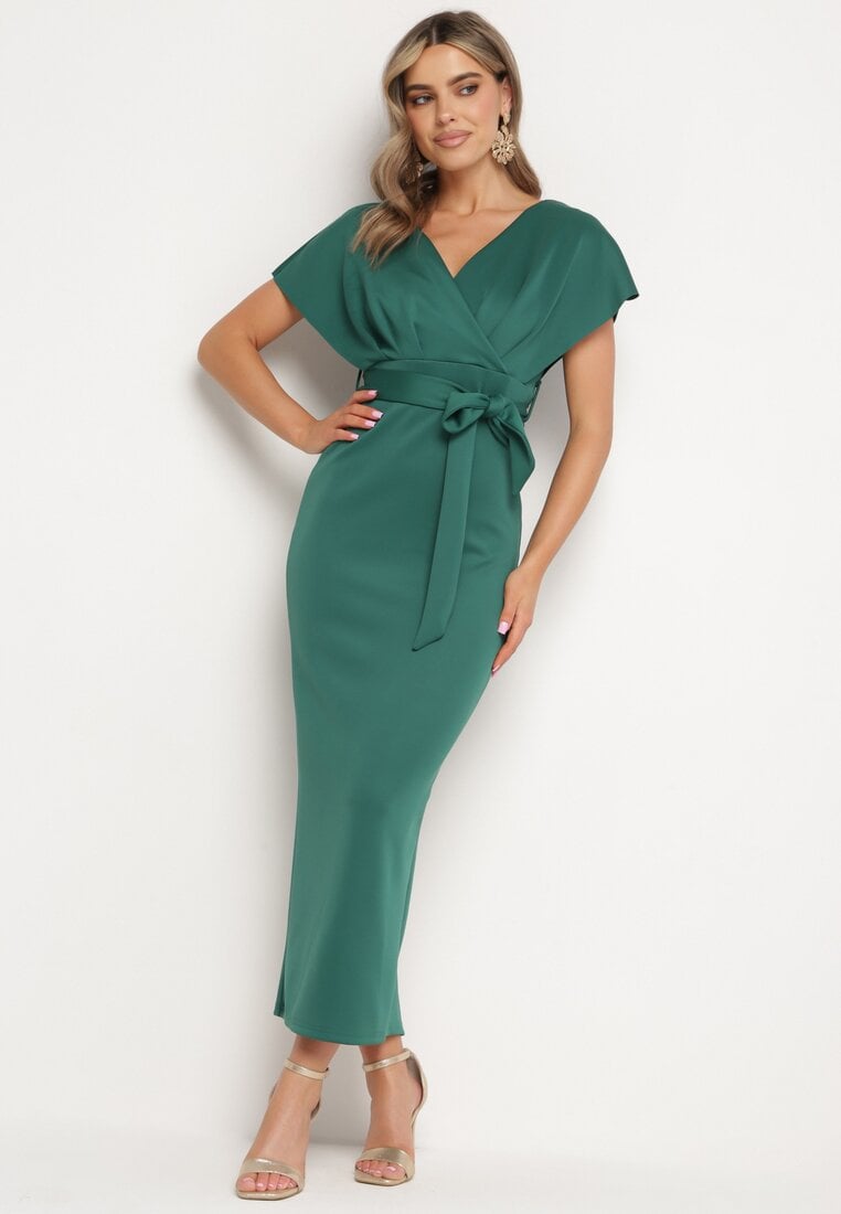 Zielona Wieczorowa Sukienka z Kopertowym Dekoltem i Rozcięciem z Materiałowym Paskiem Vorni