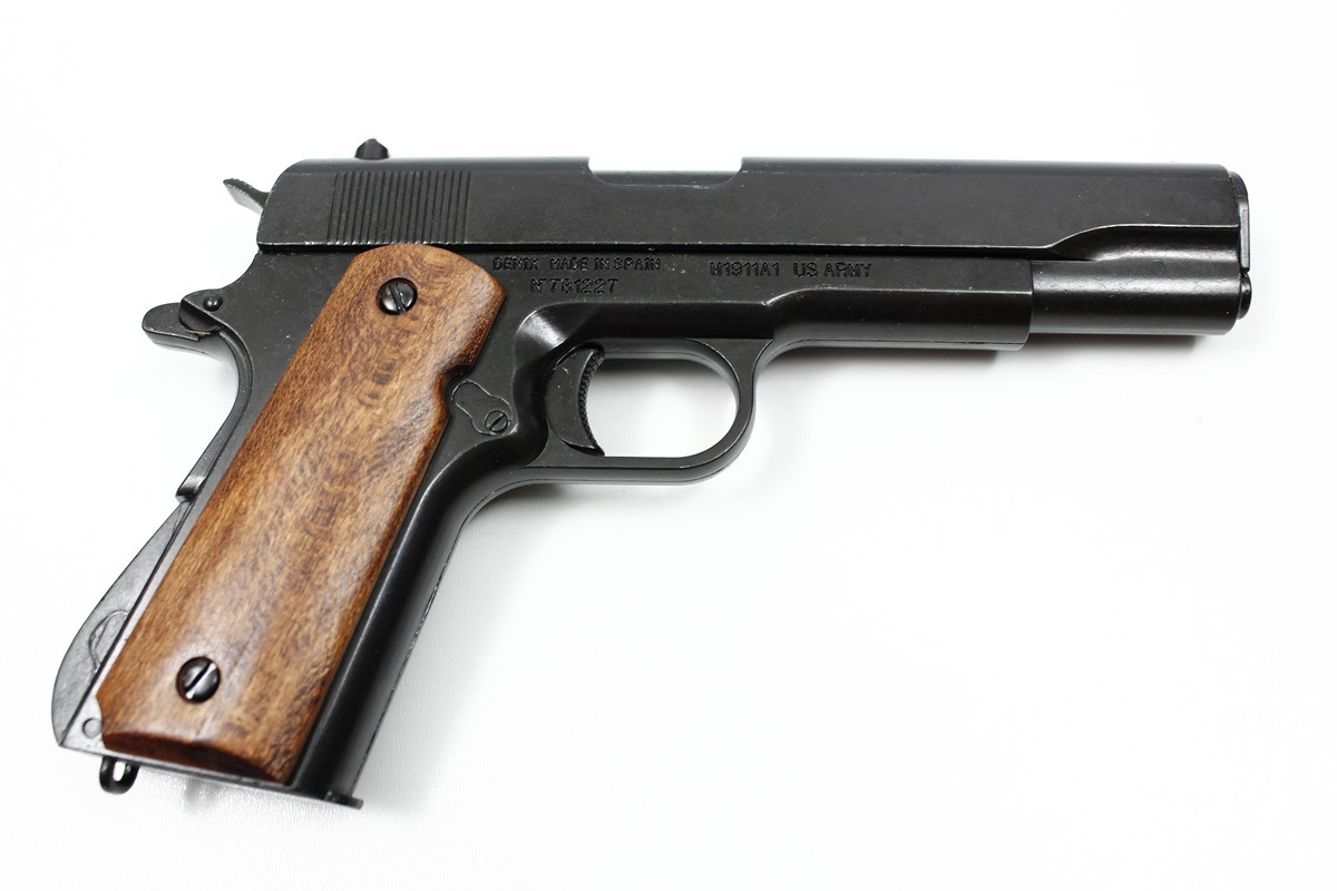 Replika automatyczny pistolet .45 M1911A1, USA 1911 Denix model  9316