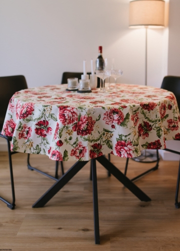 Okrągły obrus plamoodporny bawełniany z wzorem Czerwone Kwiaty
