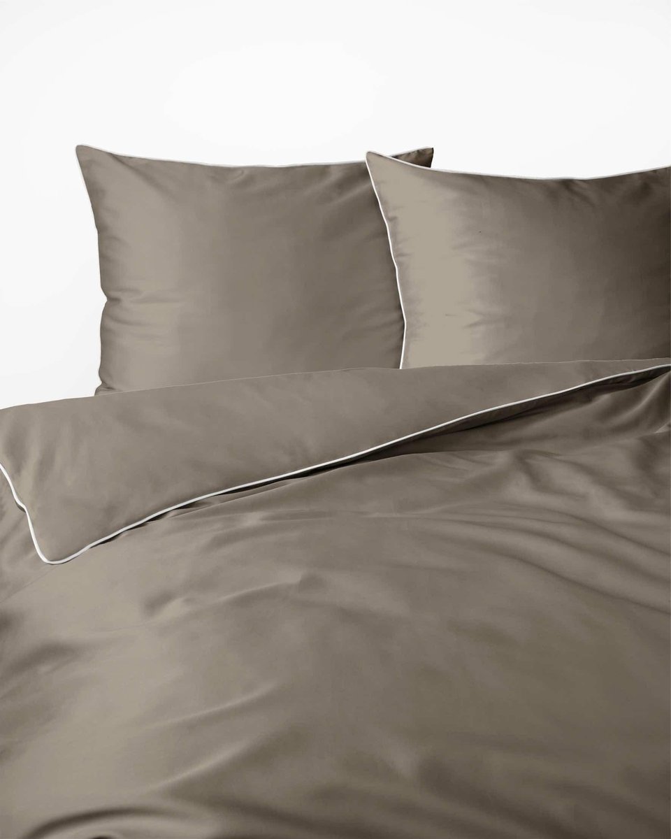 Pościel satynowa 160x200 taupe z lamówką Mako Satin