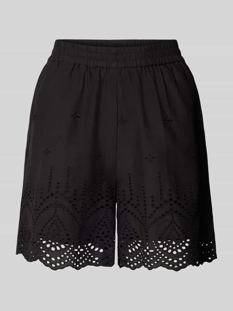 Szorty o kroju regular fit z haftem angielskim model ‘Caylin’