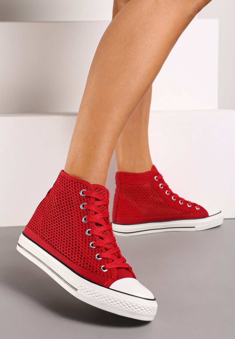 Czerwone Trampki za Kostkę z Perforacją Welagia
