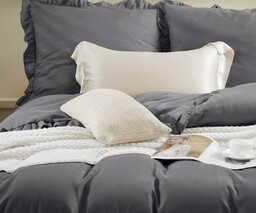 Spod Igły I Nitki Pościel z mikrofibry 220x200 Ruffy grafitowa z falbanką I24