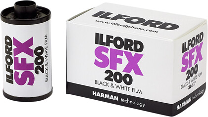 Film czarno-biały ILFORD SFX [200] 120/10 - BLACK FRIDAY -