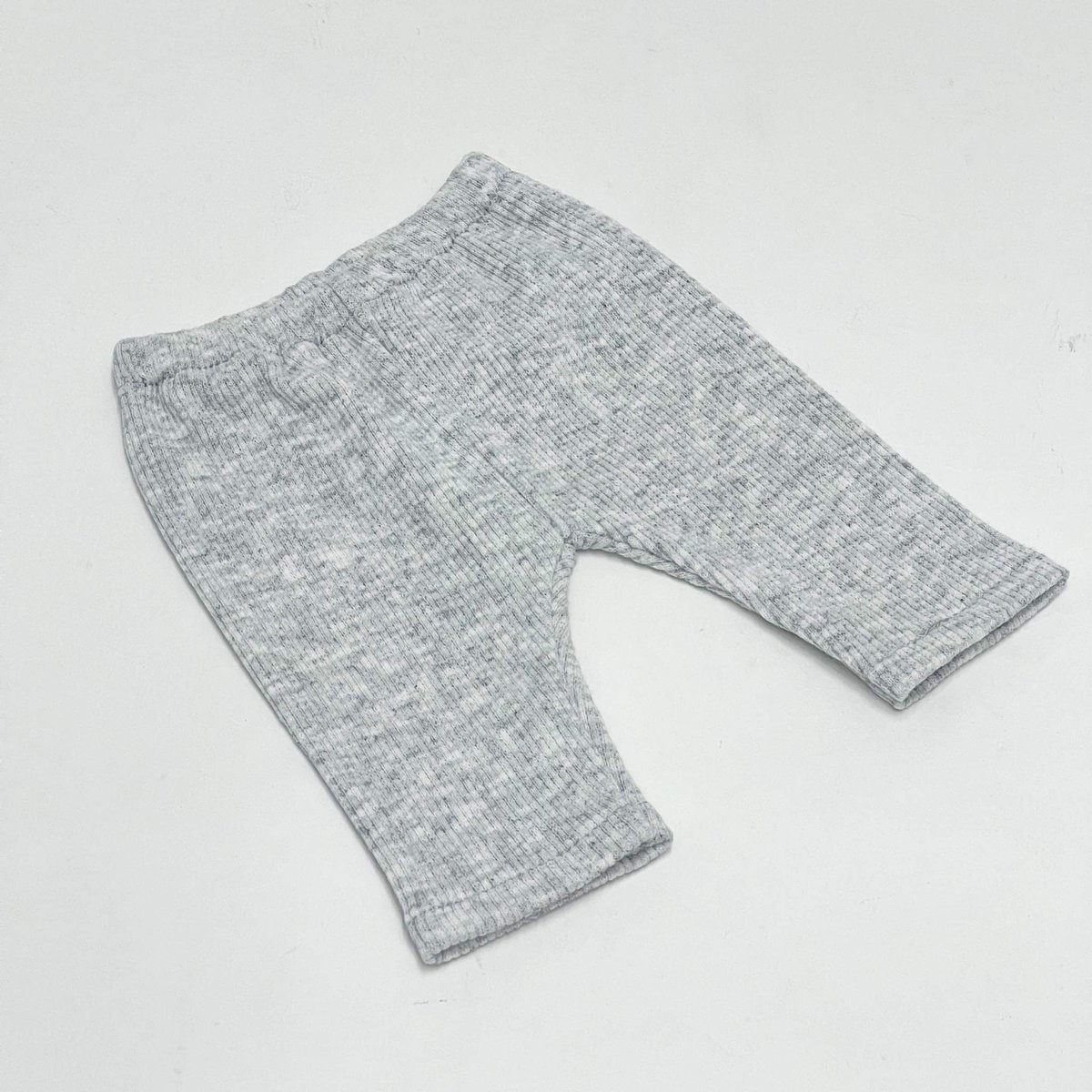 Dres szary dla lalki Miniland 38 cm, Paola Reina 34, Minikane 34 Legginsy