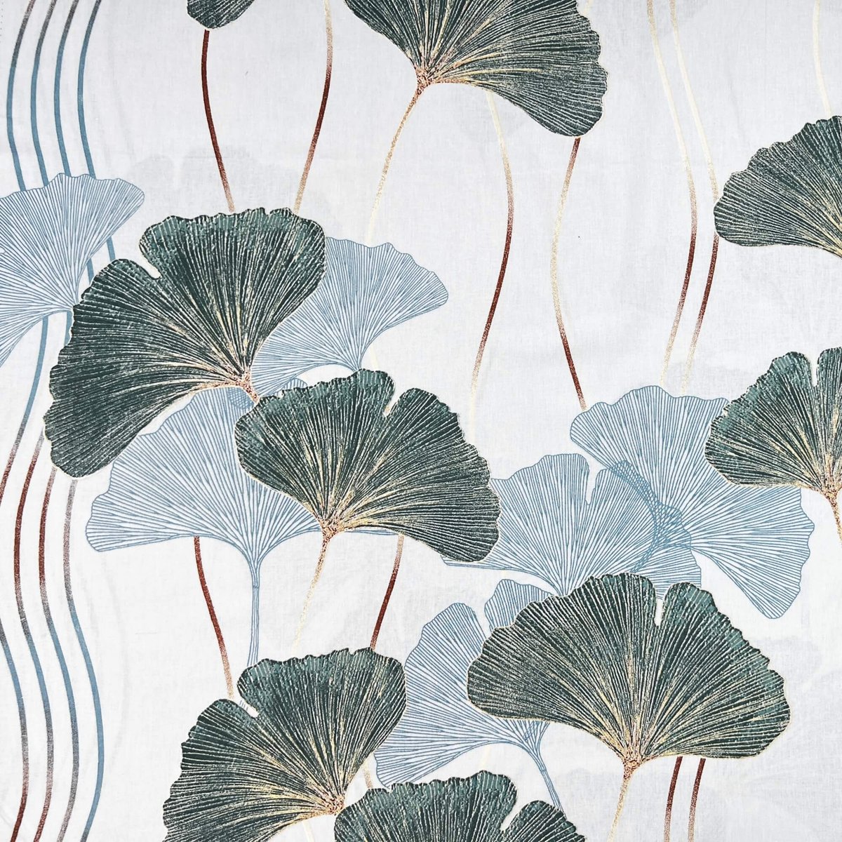 Tkanina bawełniana liście miłorząb szałwiowe na jasno szarym tle