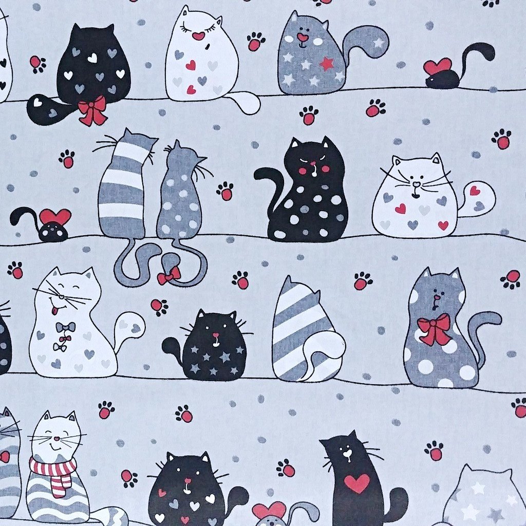 Tkanina bawełniana kotki szalone w pasach z czerwonym na szarym tle