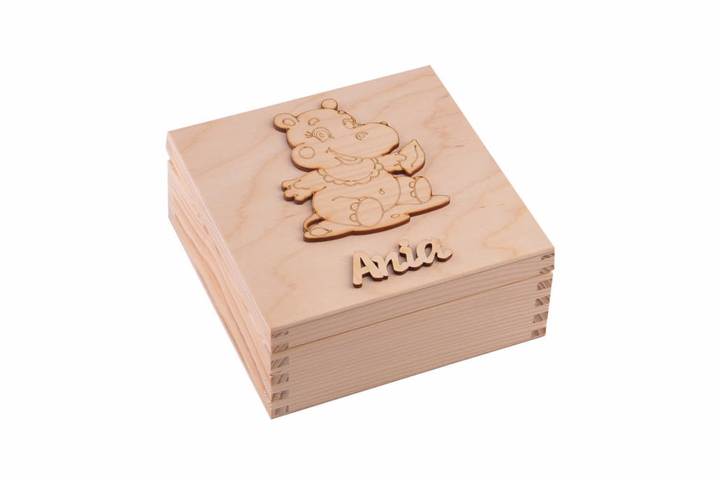 Szkatułka z laserowo wyciętym dekorem - IMIĘ - personalizacja