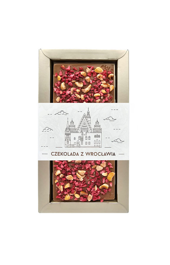 Czekolada mleczna z malinami i orzechami laskowymi